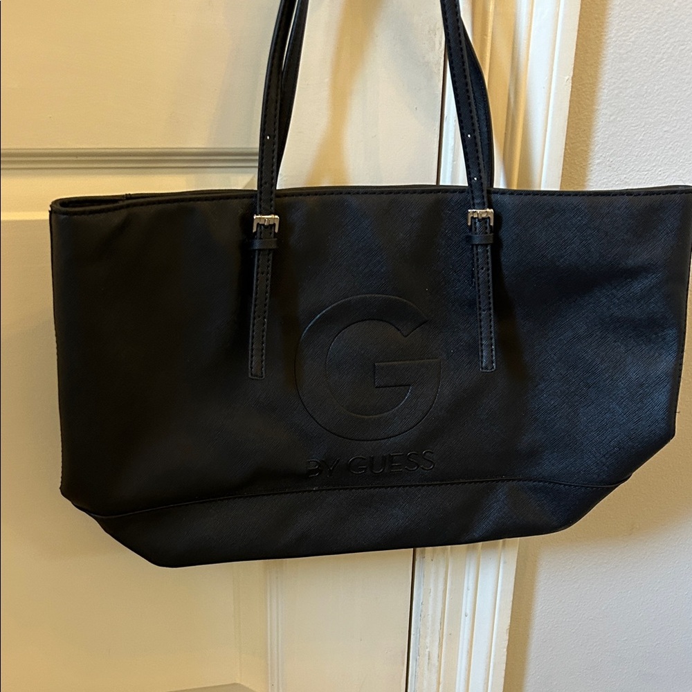 Guess Sophisticated Black Tote